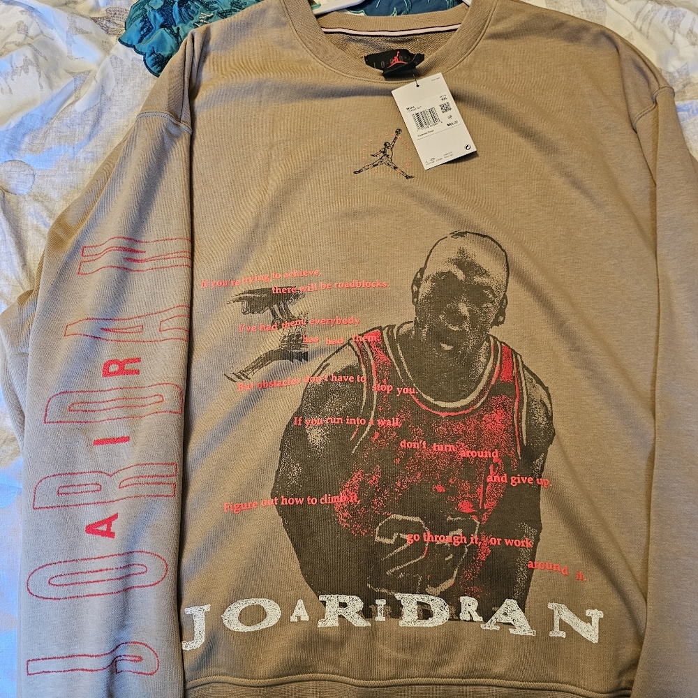 Men's Jordan Essentials Flight Club Graphic Loopback Fleece Crewneck Sweatshirt